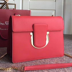 페레가모 체인플랩백 24cm