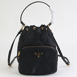 프라다 신상 퀄팅 버킷백 1N1864 15cm