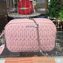 미우미우 가방 5BG539