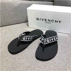 지방시 G-558952