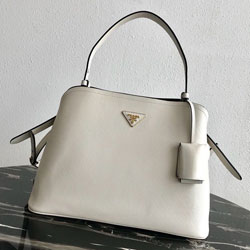 프라다 가죽 모노크롬 숄더백 1BA249