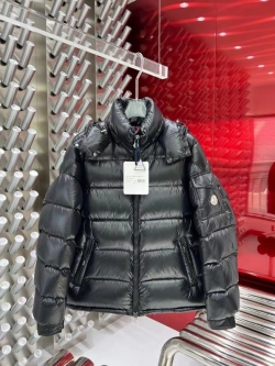 몽클레어  M-74837