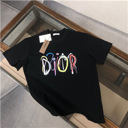 디올 D-64588