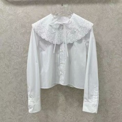 셀린느 C-8493
