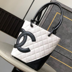 샤넬 핸드백 20cm AS2294