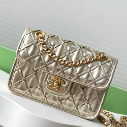 샤넬 플랩백 AS4797