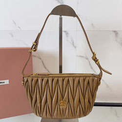 미우미우 숄더백 5NE026